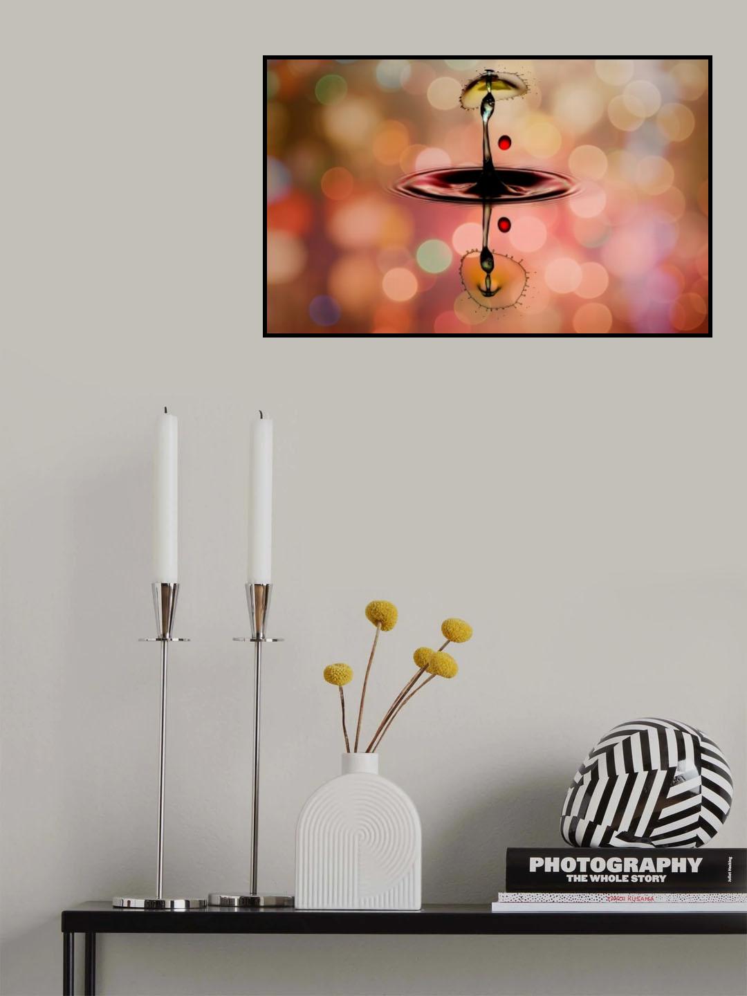 Glamor and red dot Poster och Canvastavla