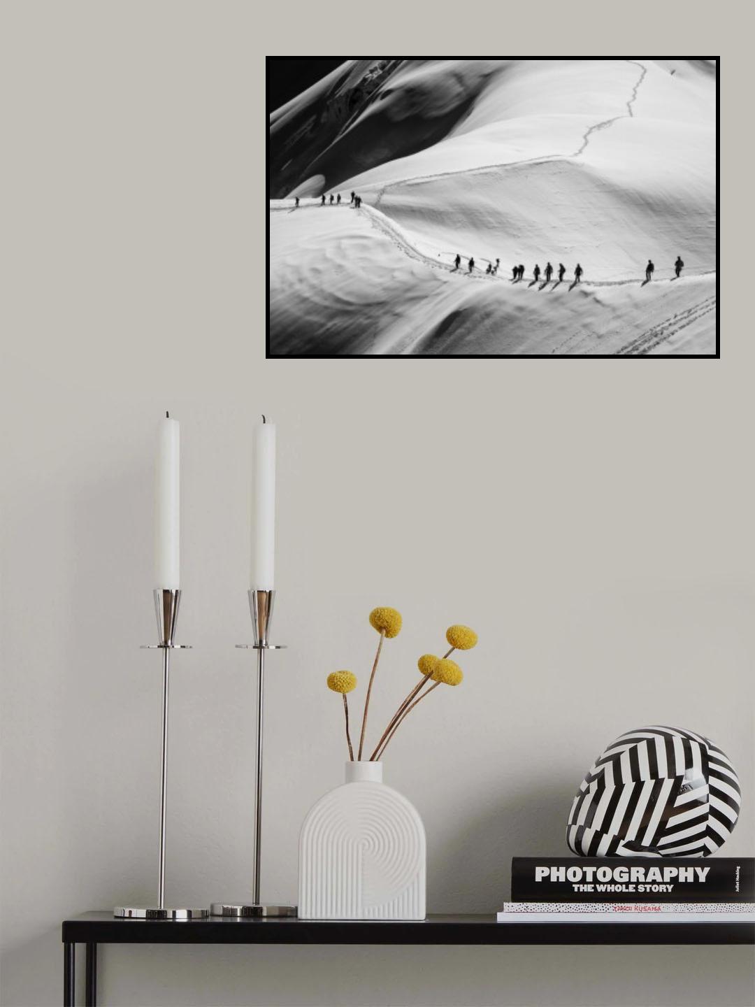 On hikking tracks Poster och Canvastavla