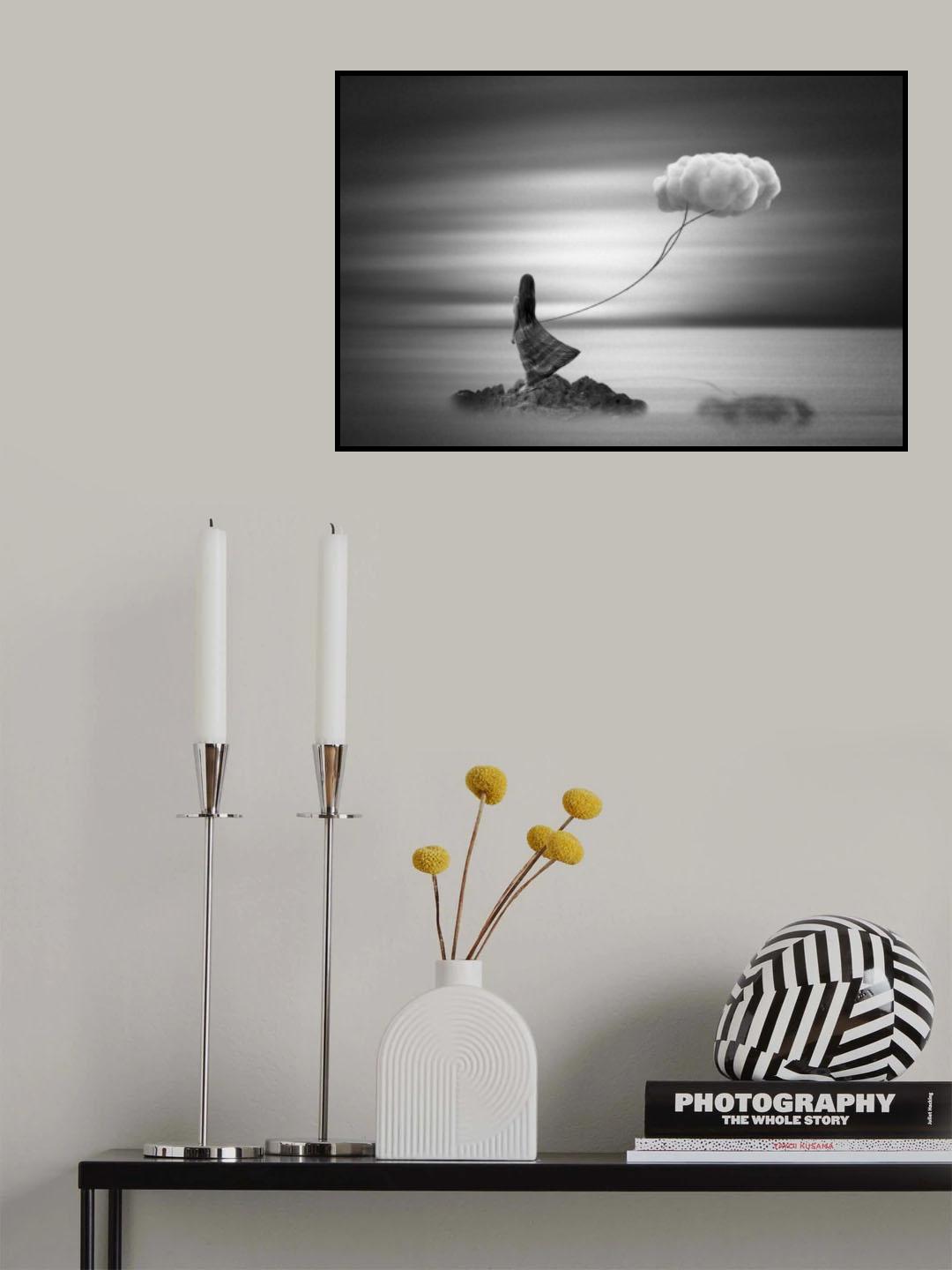 Holding on to the Past Poster och Canvastavla