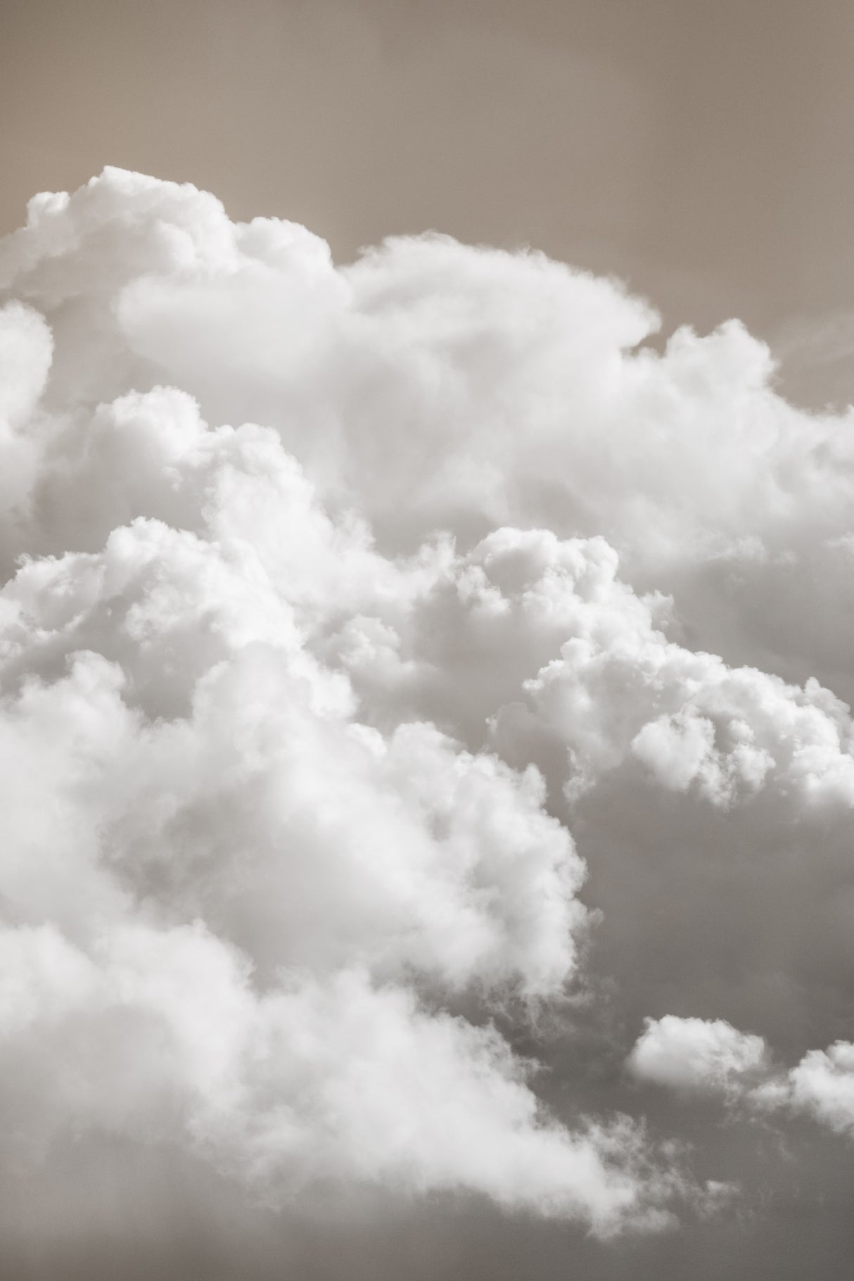 Sandy Clouds Poster och Canvastavla