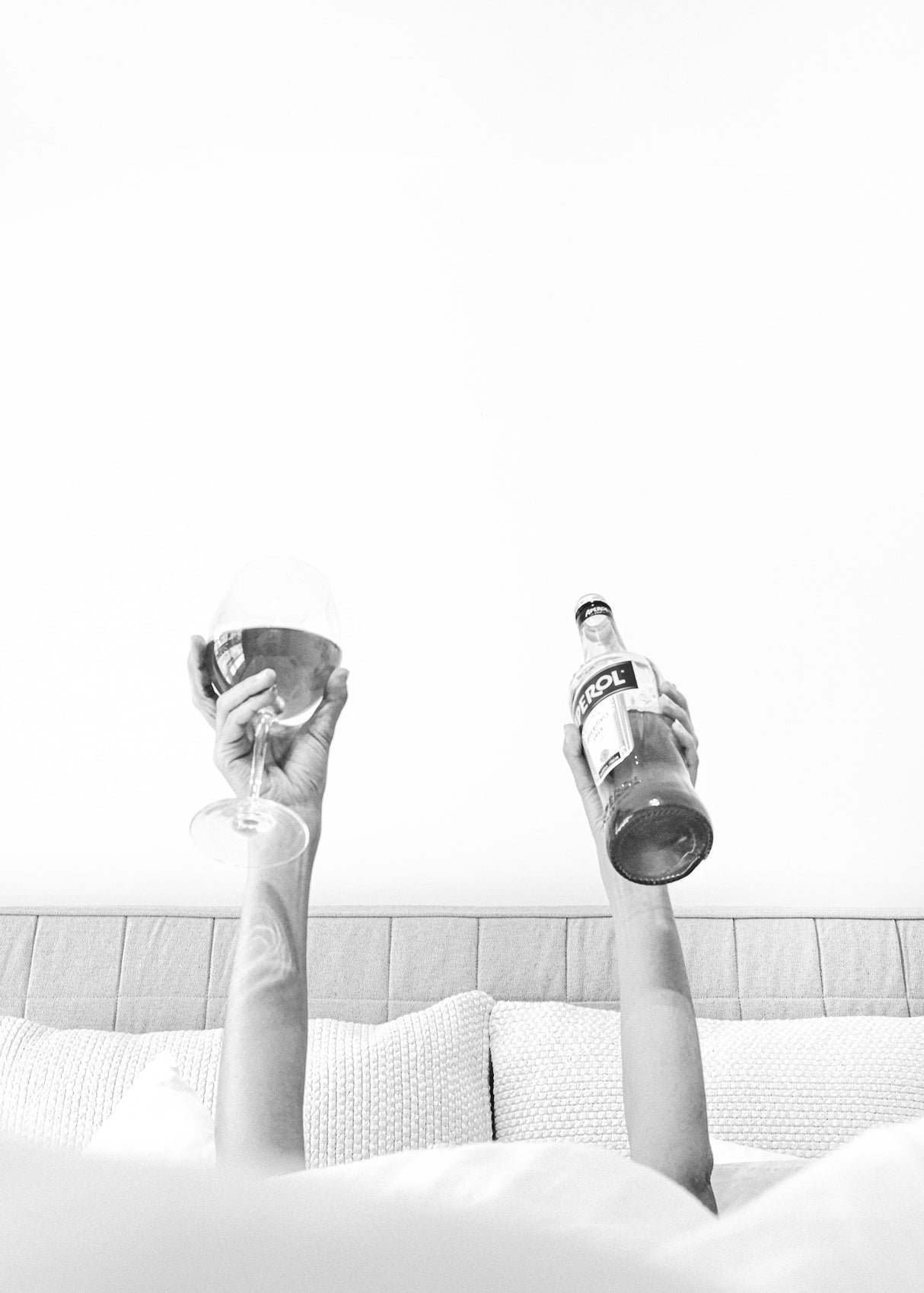 Aperol In Bed Grainy Poster och Canvastavla