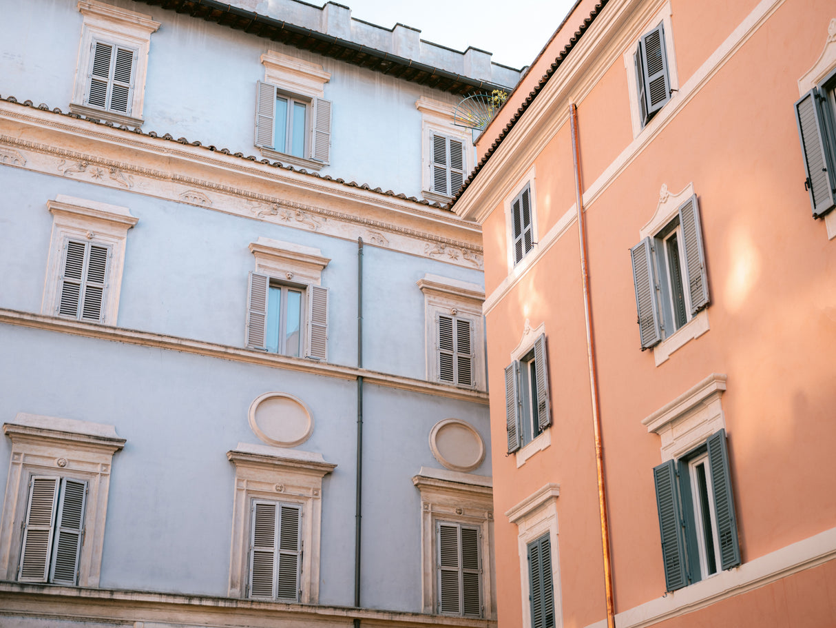 Trastevere in Lilac and Pink Poster och Canvastavla