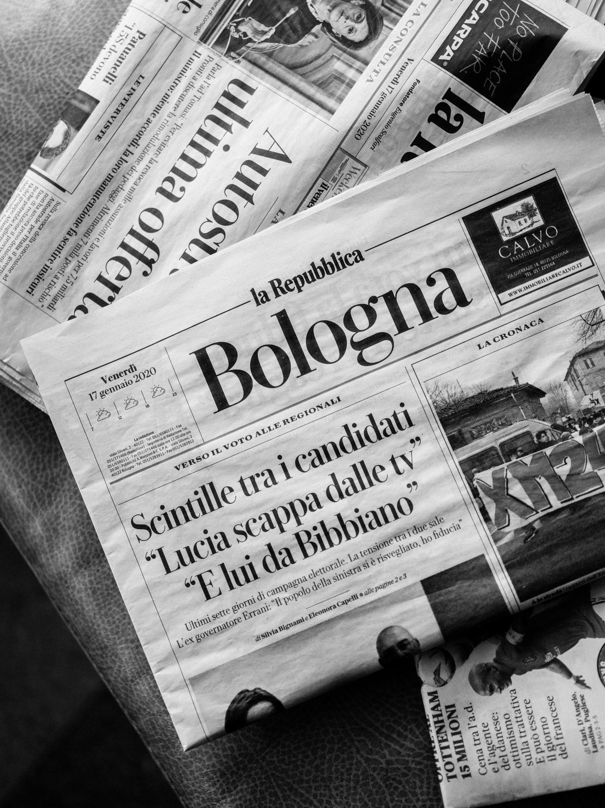 The Bologna Papers | Italy travel Poster och Canvastavla