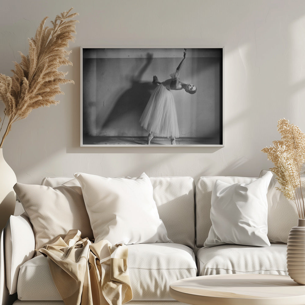 A girl with a necklace Poster och Canvastavla