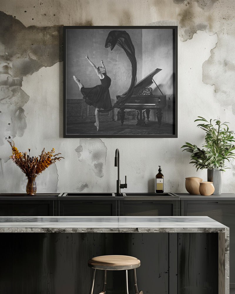 Dancer in black Poster och Canvastavla