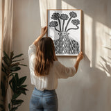 Vase and Flowers 03 Theprintablestudio 24x32inch Poster och Canvastavla