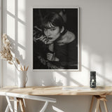 RESTS HER CHIN IN HER HAND Poster och Canvastavla