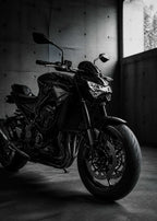 Kawasaki Z900 – Concrete Garage Blackwhite Canvas