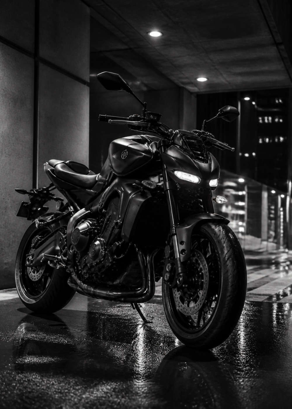 Yamaha MT-09 – Urban Night Blackwhite Poster