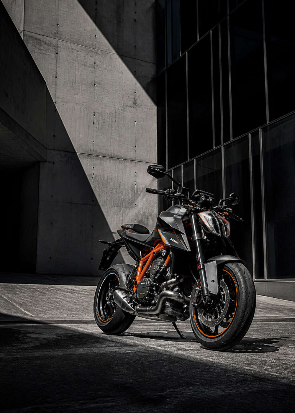 KTM 1290 Super Duke – Urban Orange Color Canvas