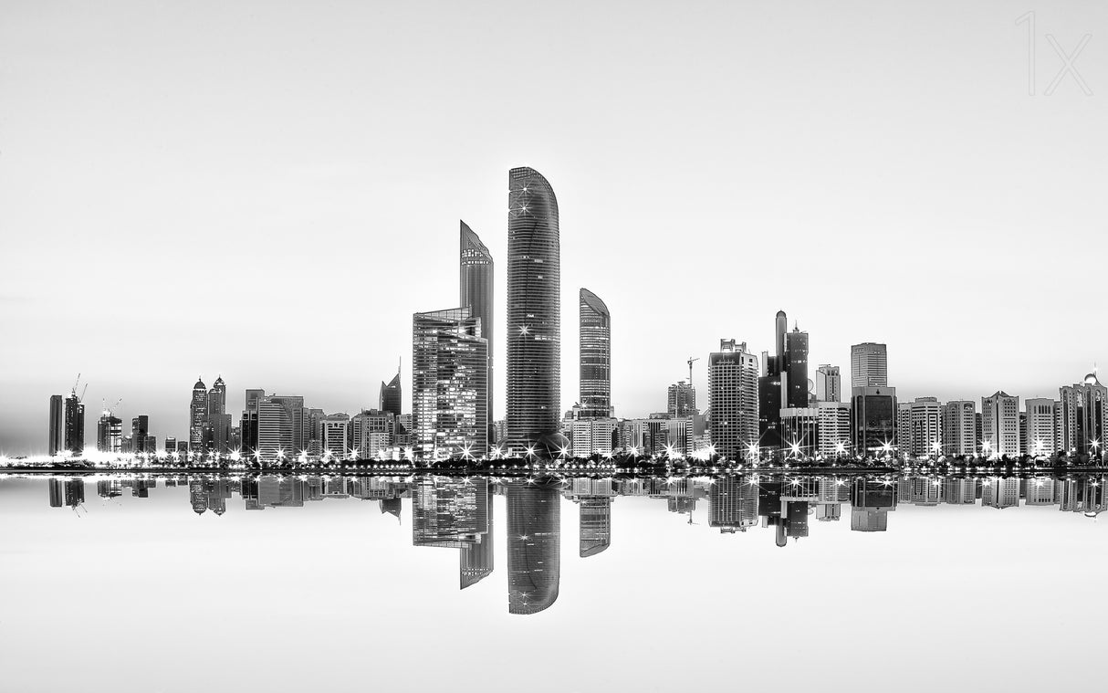 Abu Dhabi Urban Reflection Poster och Canvastavla