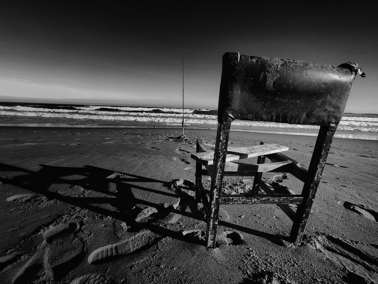 chair and sea Poster och Canvastavla