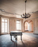 Piano in an Abandoned Castle Poster och Canvastavla