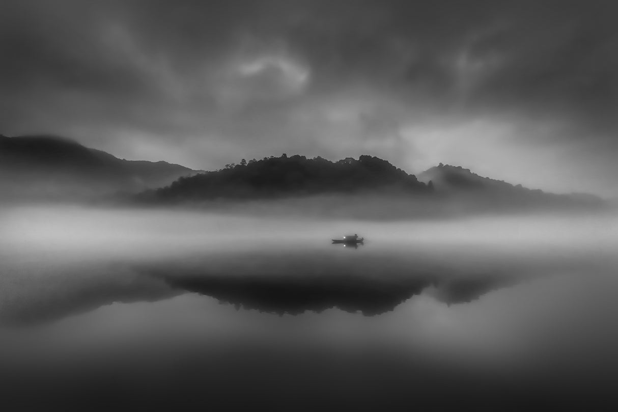 Serene Scenery at Dawn Mist Poster och Canvastavla