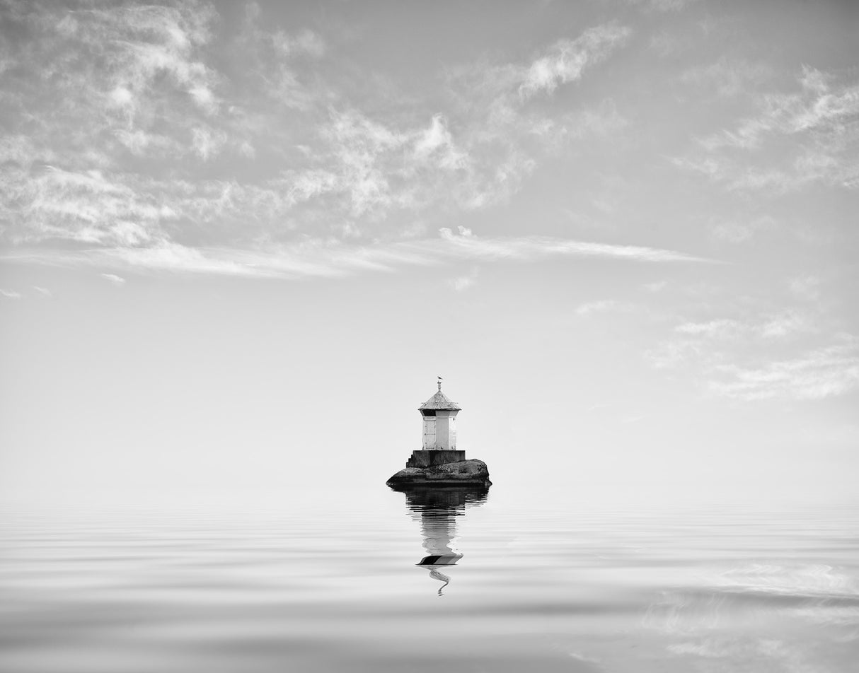 Lighthouse in mist Poster och Canvastavla