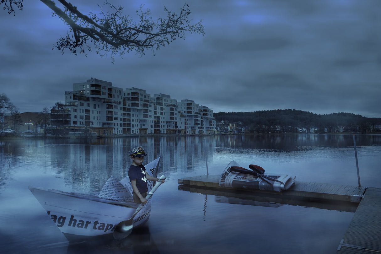 The paper boat Poster och Canvastavla