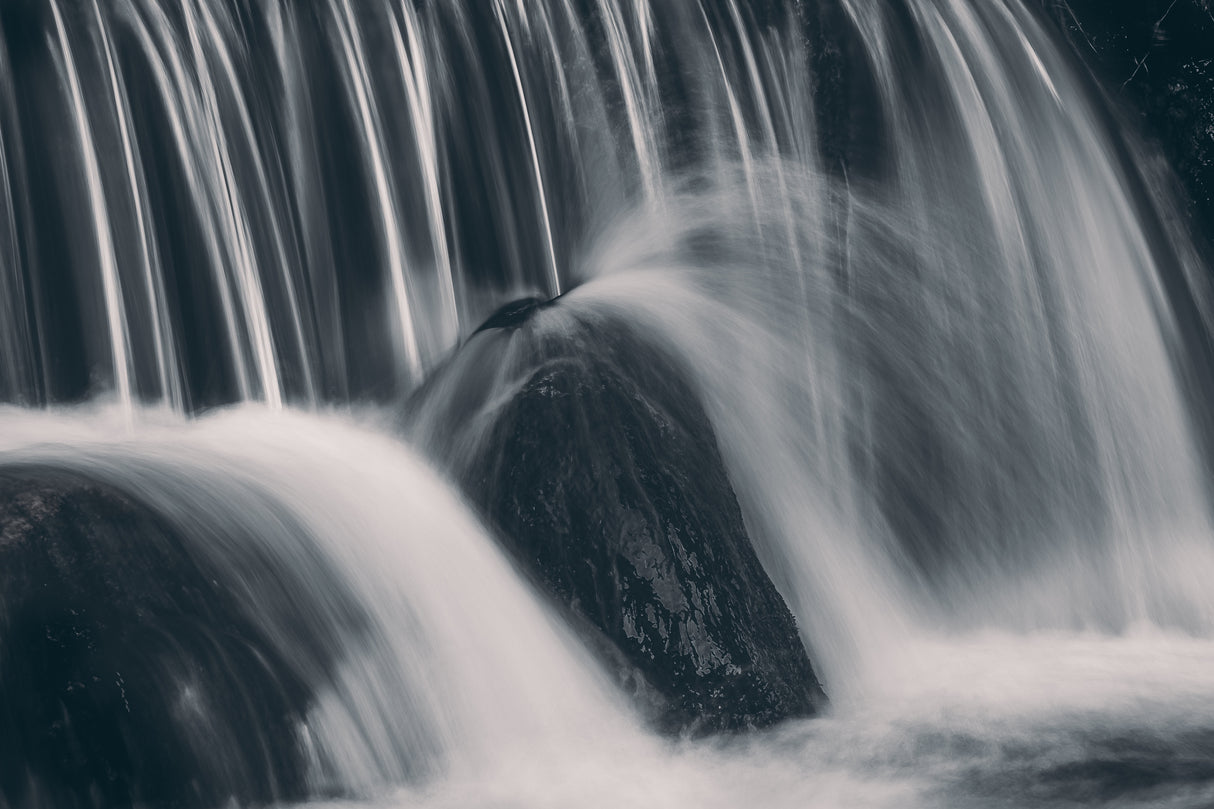 The touch of water Poster och Canvastavla
