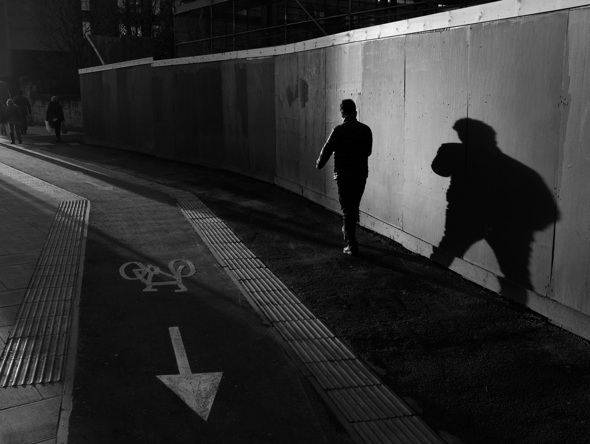 Shadow walk Poster och Canvastavla