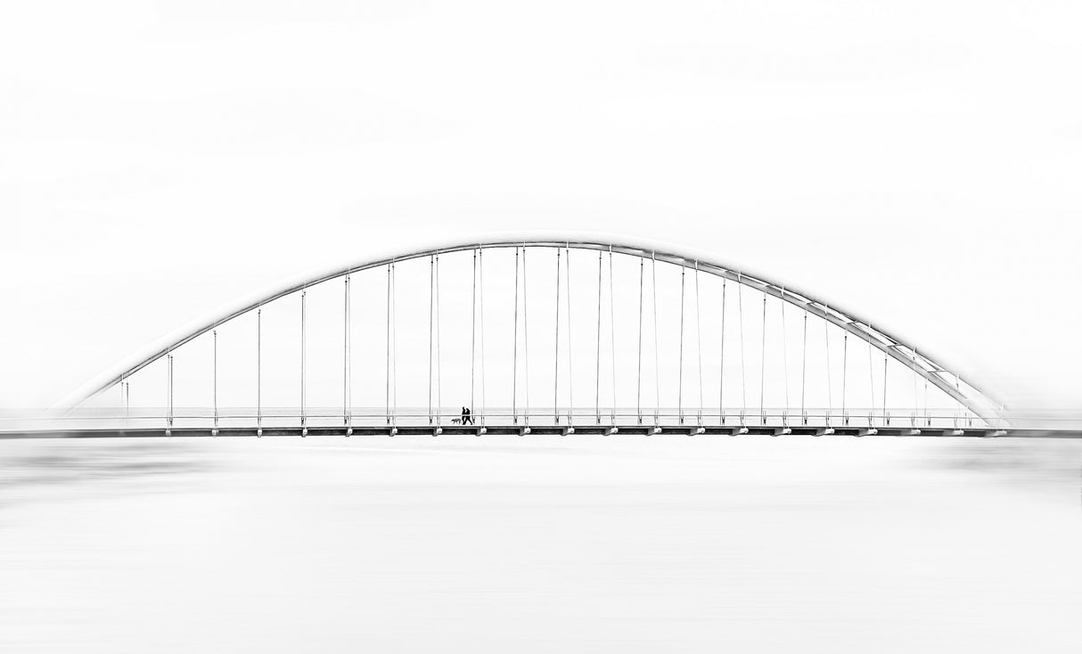 A Family Walking on Arch Bridge Poster och Canvastavla