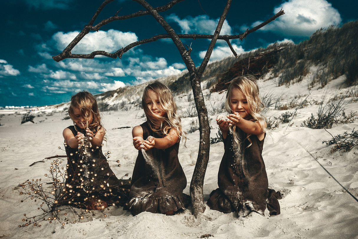 Daughters of the Sand Poster och Canvastavla