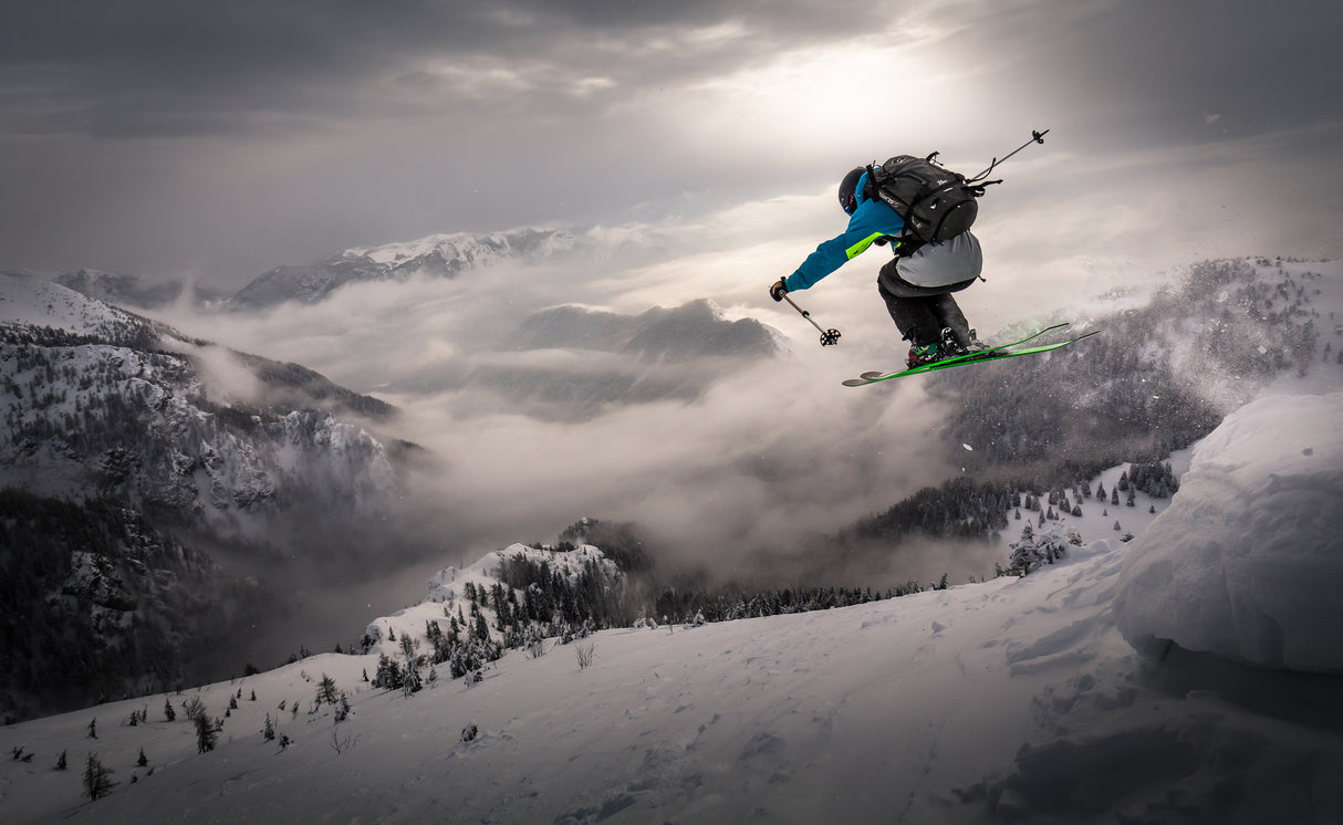 Backcountry skiing Poster och Canvastavla