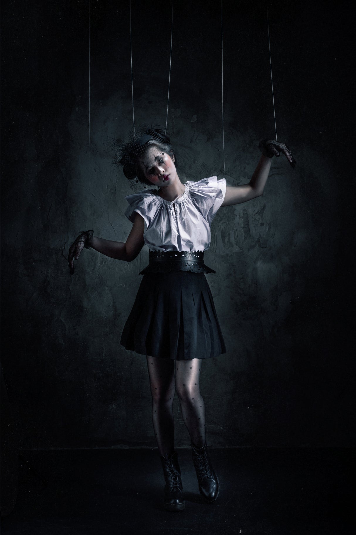 Marionette: Strings Attached Poster och Canvastavla