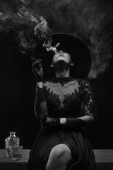 Woman smoker Poster och Canvastavla