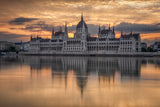 Sunrise in Budapest Poster och Canvastavla