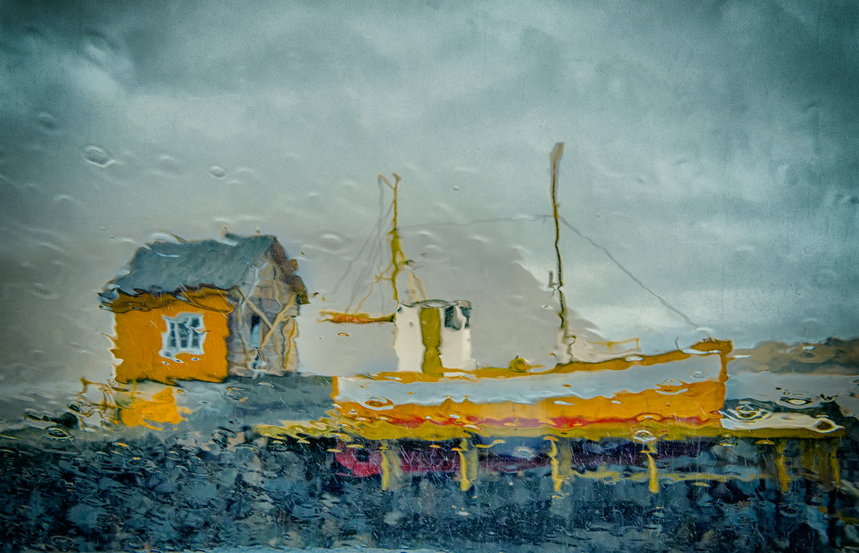 Harbor in the rain Poster och Canvastavla