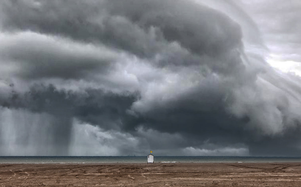 Love stormy days on the shore ... Poster och Canvastavla
