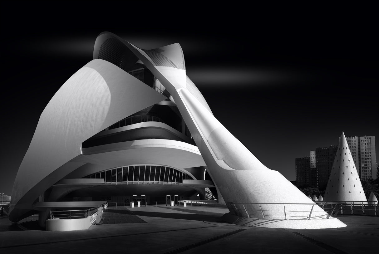 " The Queen of the Opera"  (Palau de les arts Reina Sofía, Valencia,Spain) Poster och Canvastavla