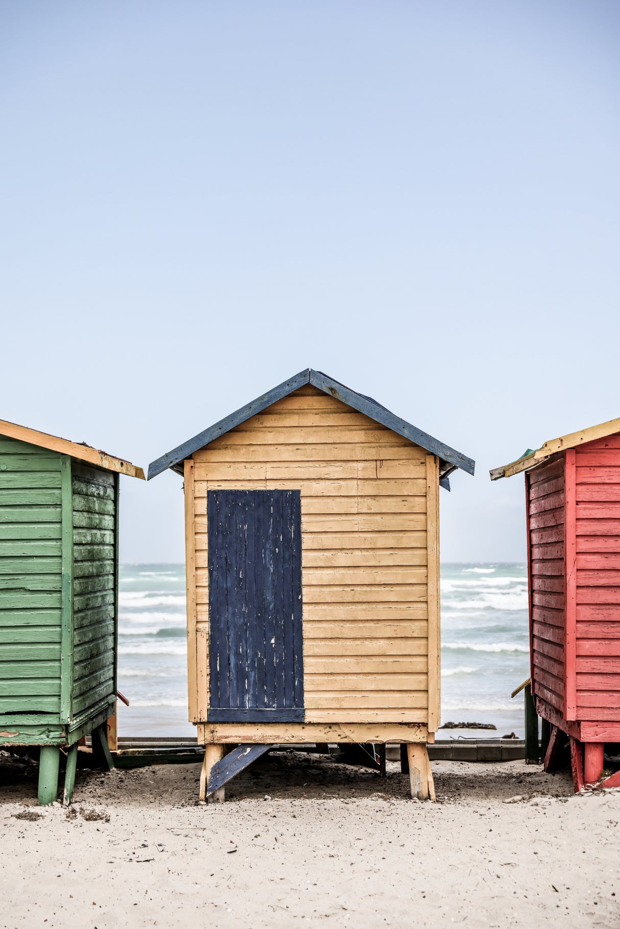 Yellow Hut Poster och Canvastavla