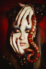 Kiss of the snake Poster och Canvastavla