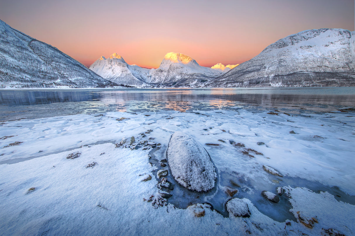 Sunrise in the North Poster och Canvastavla