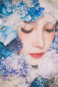 Grace of Pale Blue Poster och Canvastavla