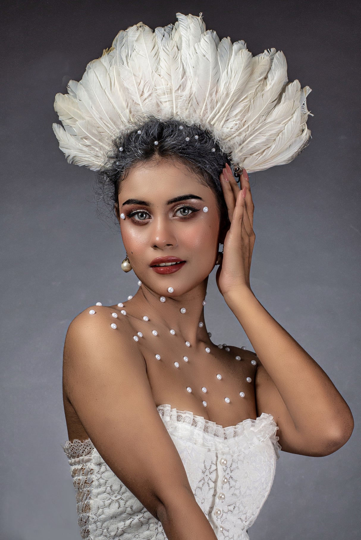 WHITE FEATHER LADY Poster och Canvastavla