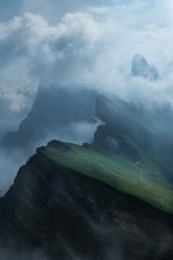 Mountains in Clouds Poster och Canvastavla
