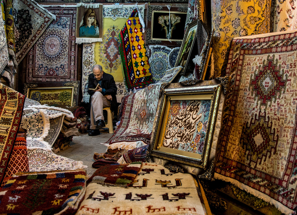 Carpet shop in Kerman, Iran Poster och Canvastavla