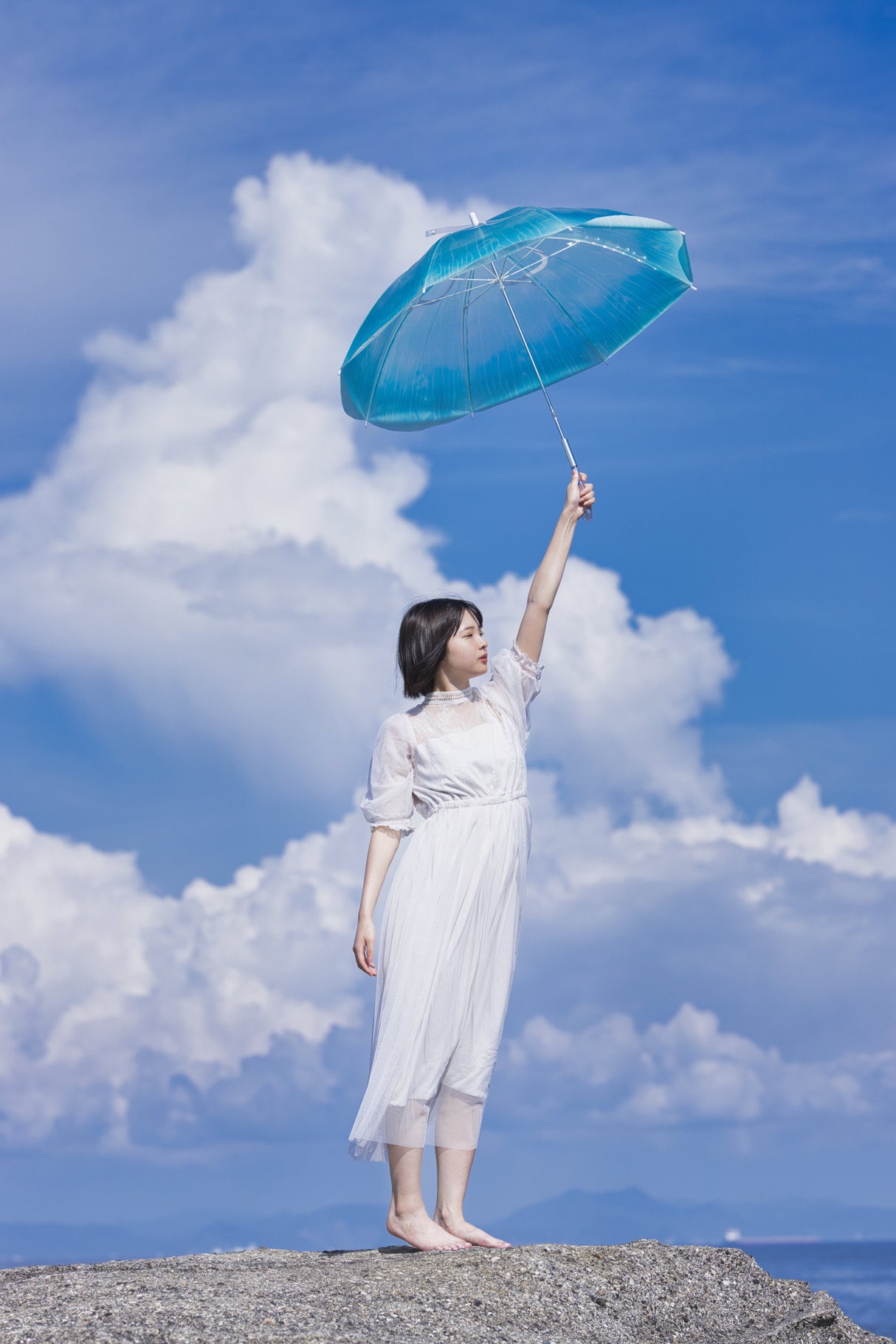barefoot girl Poster och Canvastavla