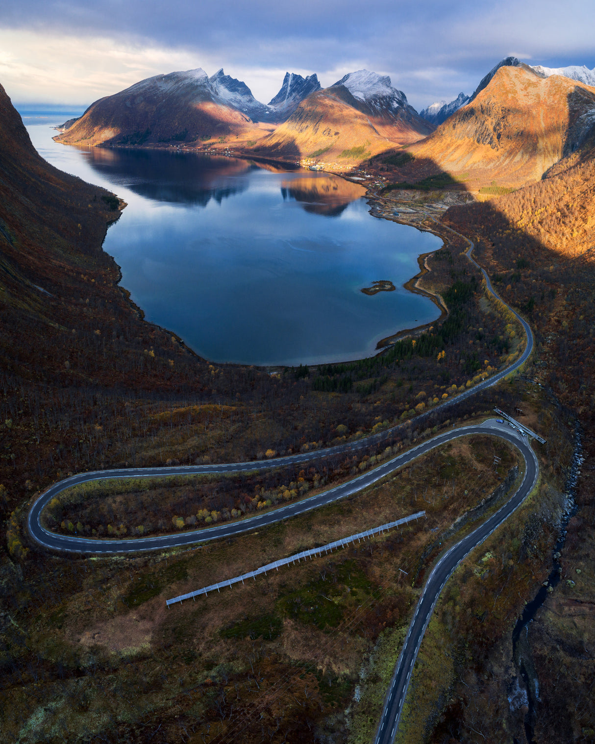 Senja - Golden Autumn Morning Poster och Canvastavla