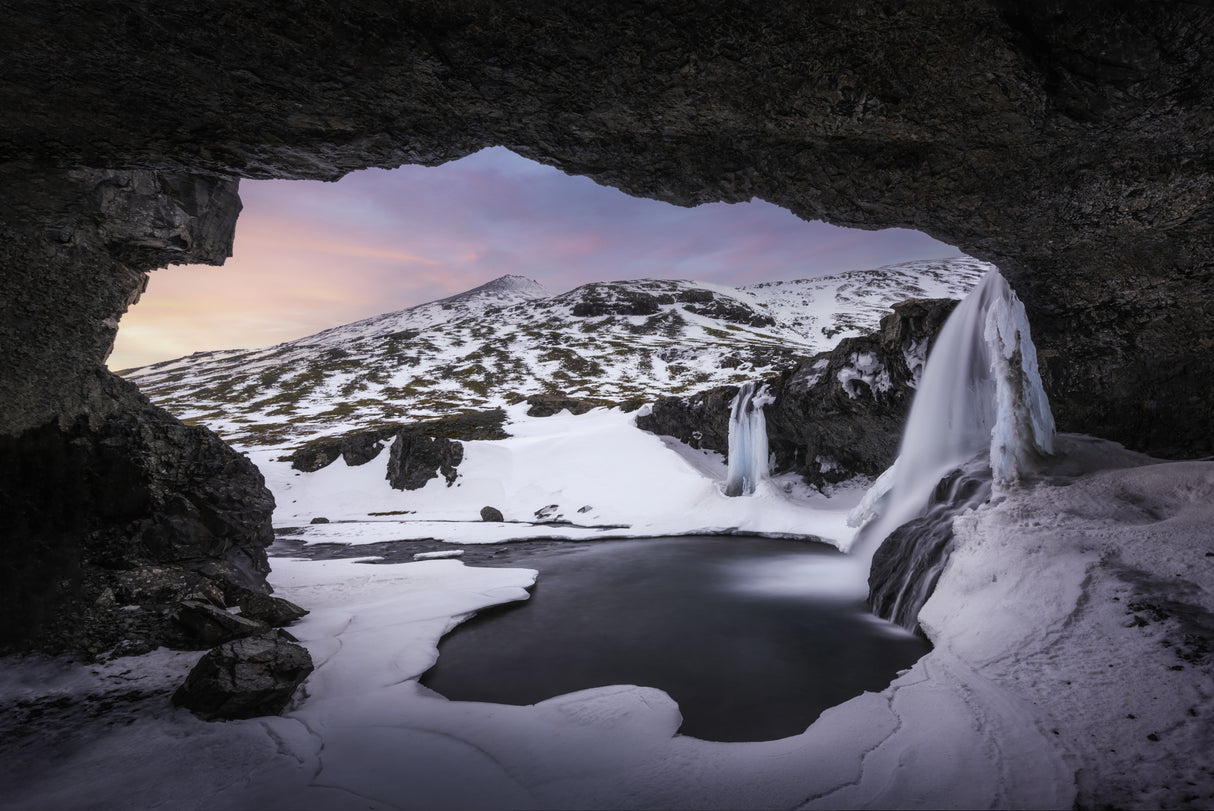 Into the Cave Poster och Canvastavla