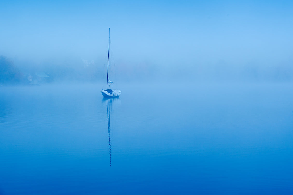 Peaceful Blue Morning Poster och Canvastavla
