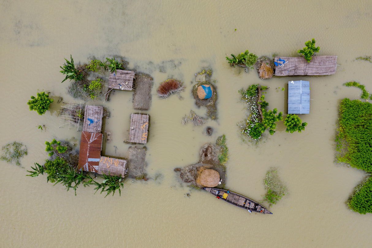 Flood affected in Bangladesh Poster och Canvastavla