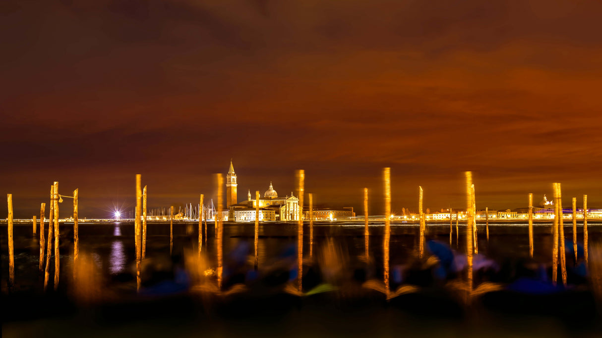 Gondolas Away, Venice Poster och Canvastavla