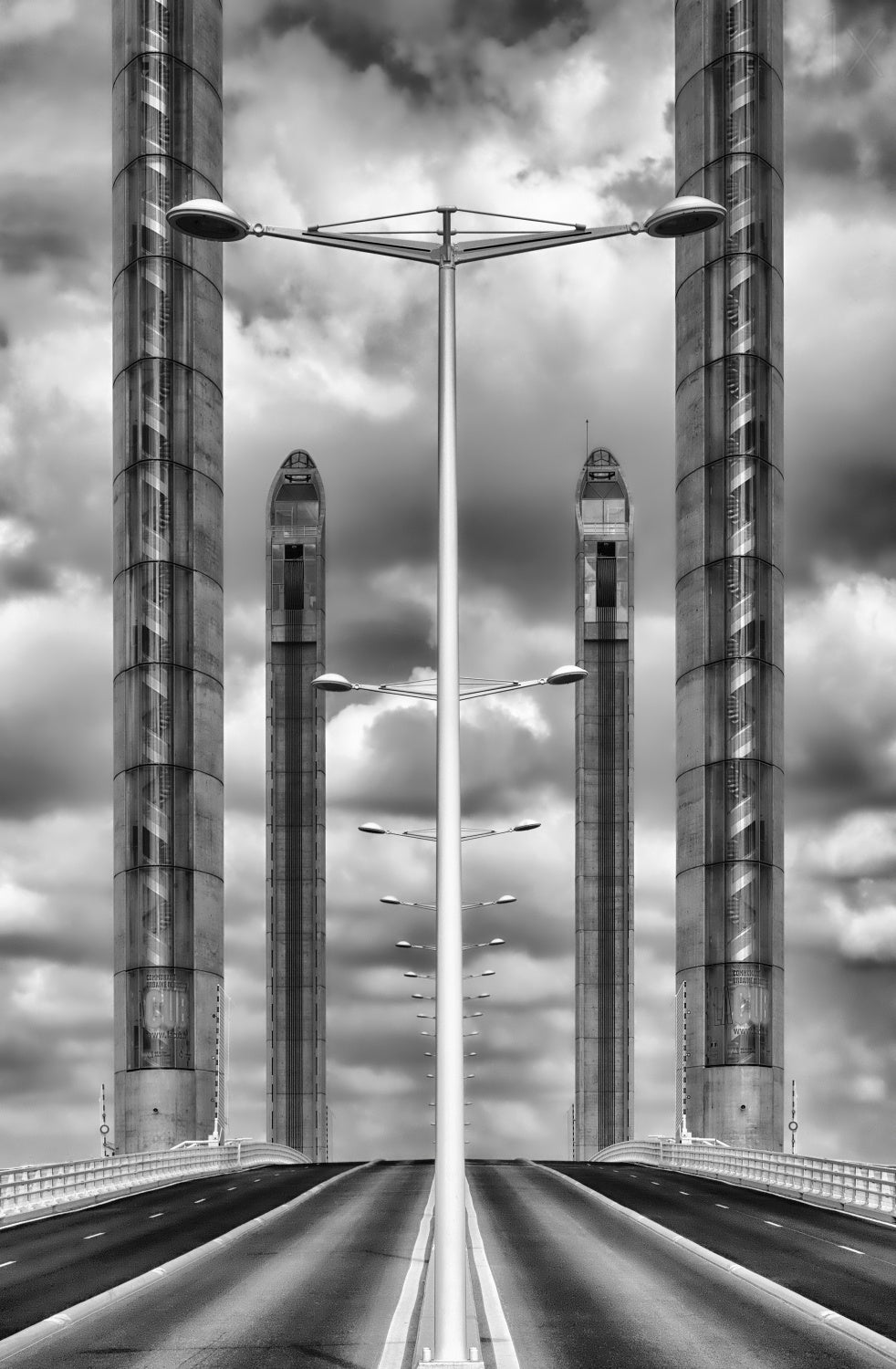 Bordeaux into orbit Poster och Canvastavla