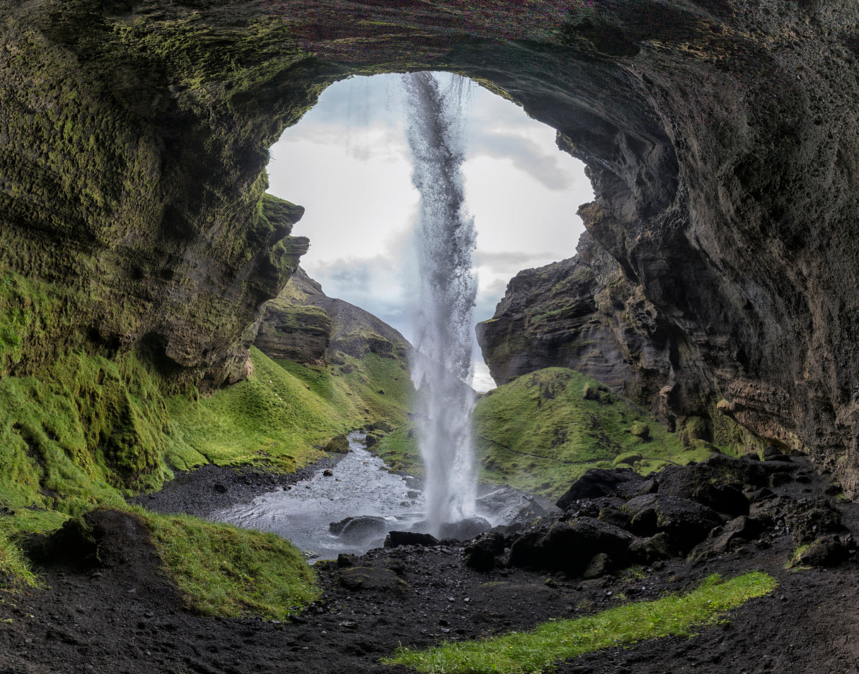 Hidden waterfall Poster och Canvastavla