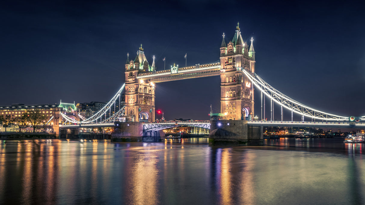 Night at The Tower Bridge Poster och Canvastavla