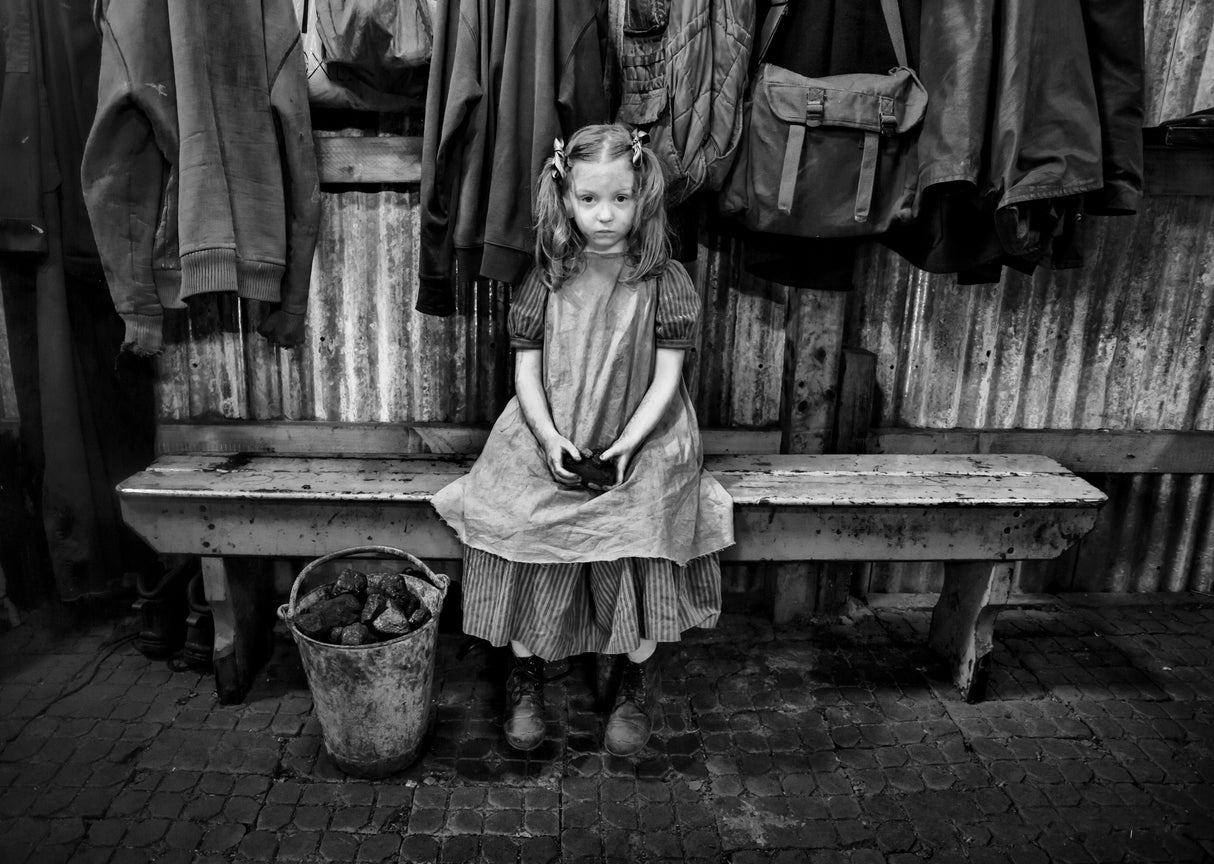 Child from Ragged Victorians - Harriet Poster och Canvastavla