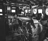 The child and the warship Poster och Canvastavla