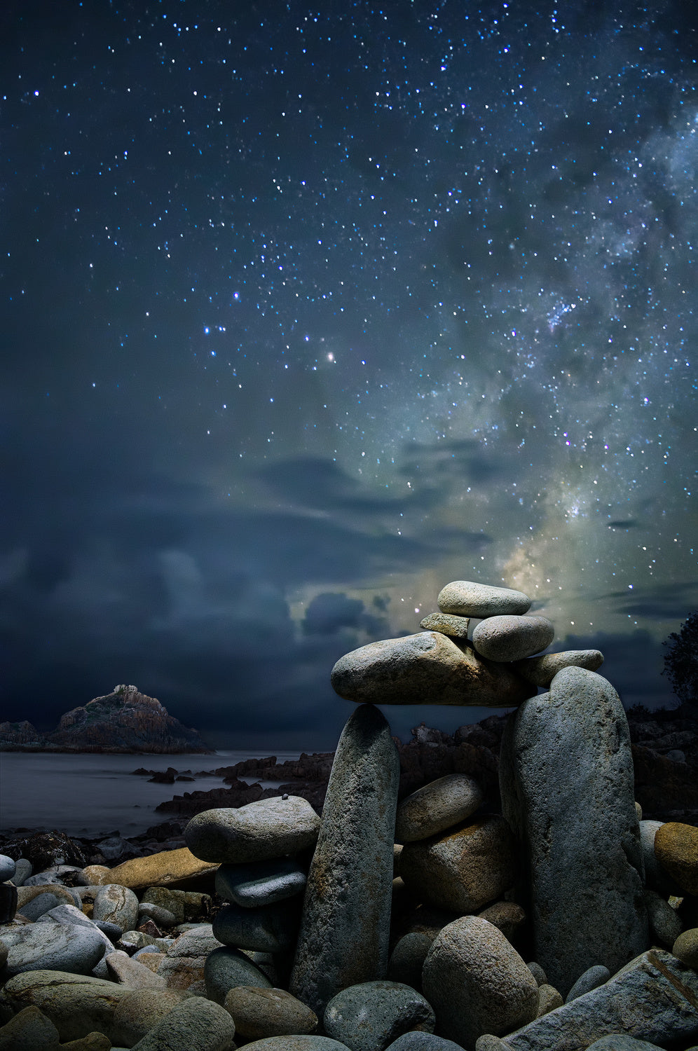 Starbright - Mimosa Rocks Poster och Canvastavla